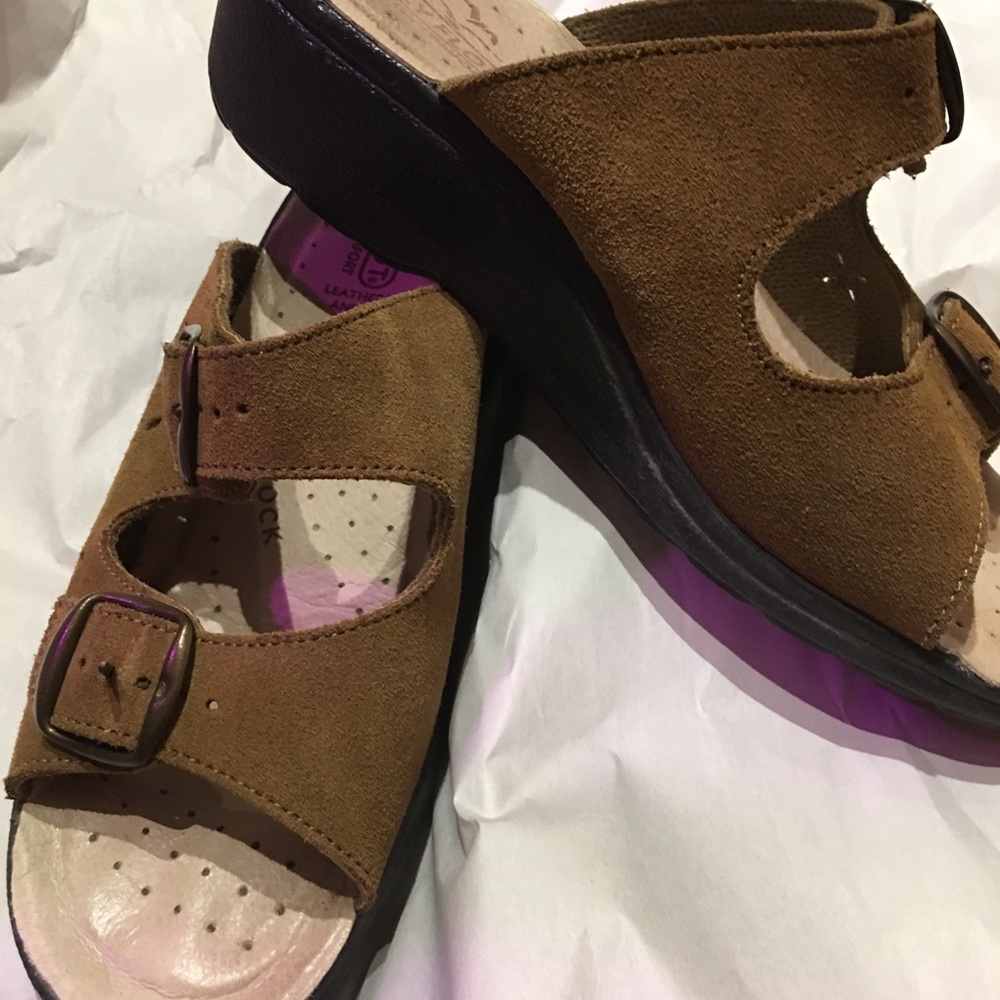 Italian suede double buckle slide sandals 38 nice comfy shoes